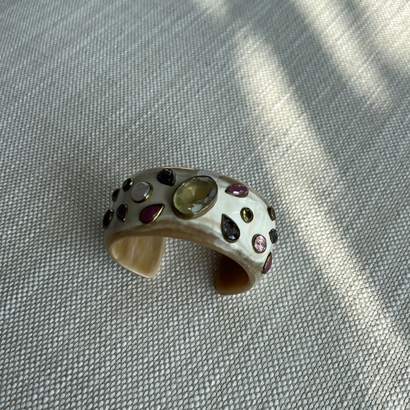 Ashley Pittman Ungana mixed stone cuffed bracelet light horn - Picture 8 of 11